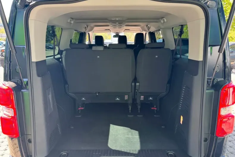 Opel Zafira Life din 2024 cu 21.417 km - oferta OPE106536 - foto 4