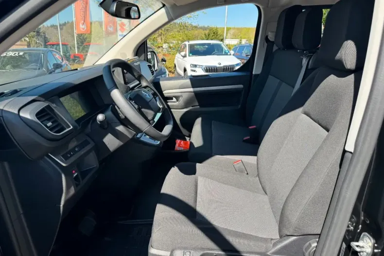 Opel Zafira Life din 2024 cu 21.417 km - oferta OPE106536 - foto 11