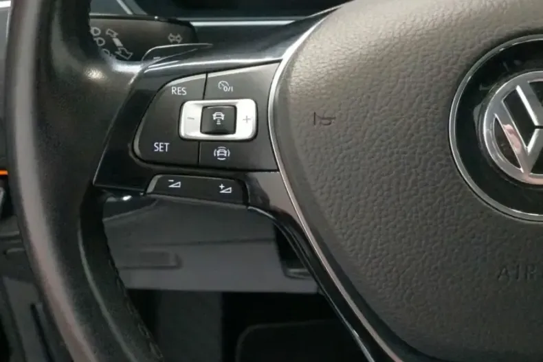 Volkswagen Tiguan din 2021 cu 73.914 km - oferta VOL106540 - foto 13