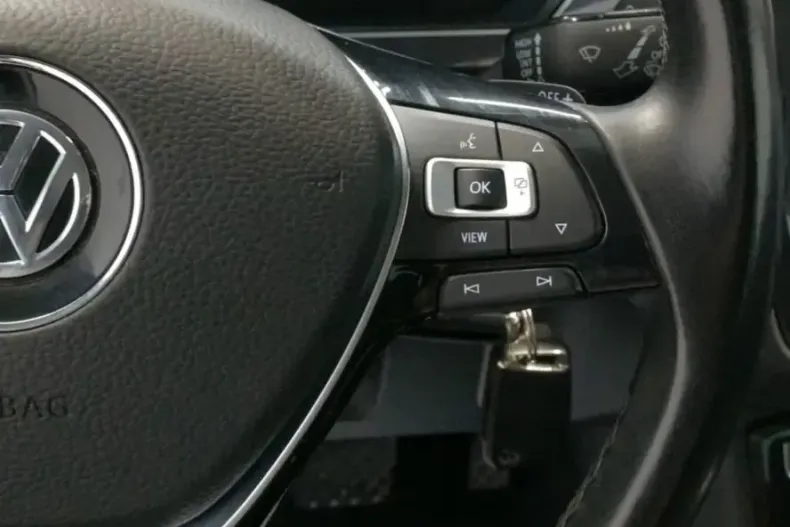 Volkswagen Tiguan din 2021 cu 73.914 km - oferta VOL106540 - foto 14