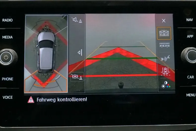 Volkswagen Tiguan din 2021 cu 73.914 km - oferta VOL106540 - foto 31