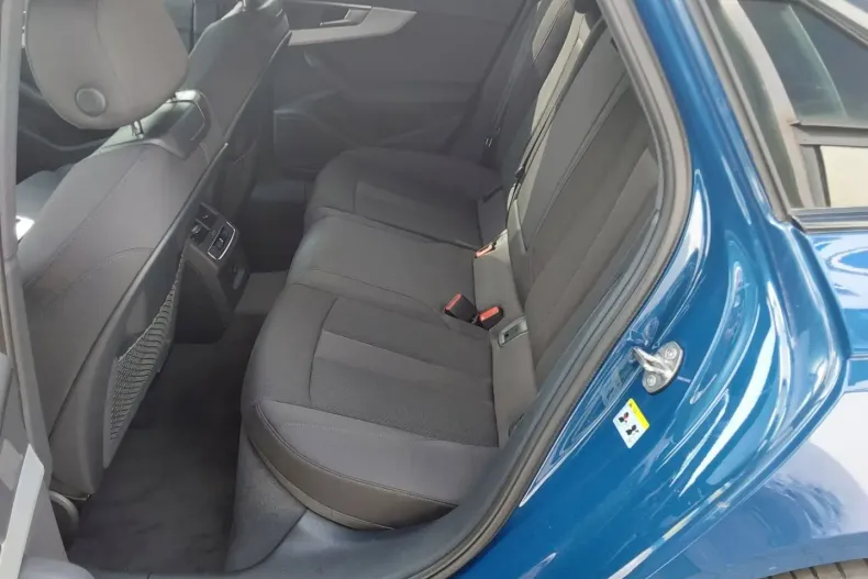 Audi A4 din 2023 cu 10.850 km - oferta AUD106545 - foto 14