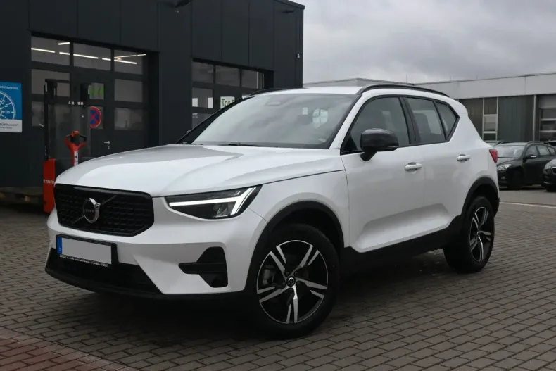 Volvo XC40 din 2024 cu 15.220 km - oferta VOL106547 - foto 1