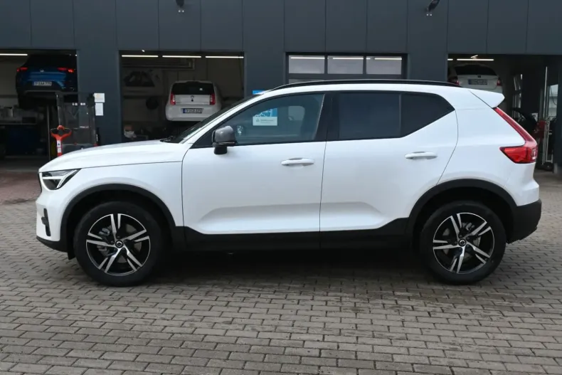 Volvo XC40 din 2024 cu 15.220 km - oferta VOL106547 - foto 27