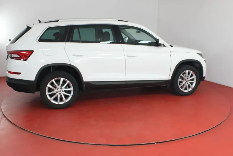 Skoda Kodiaq din 2021 cu 53.533 km - oferta SKO106548 - foto 7