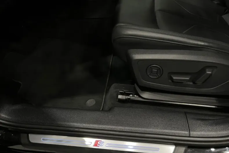 Audi Q3 din 2021 cu 86.000 km - oferta AUD106553 - foto 12