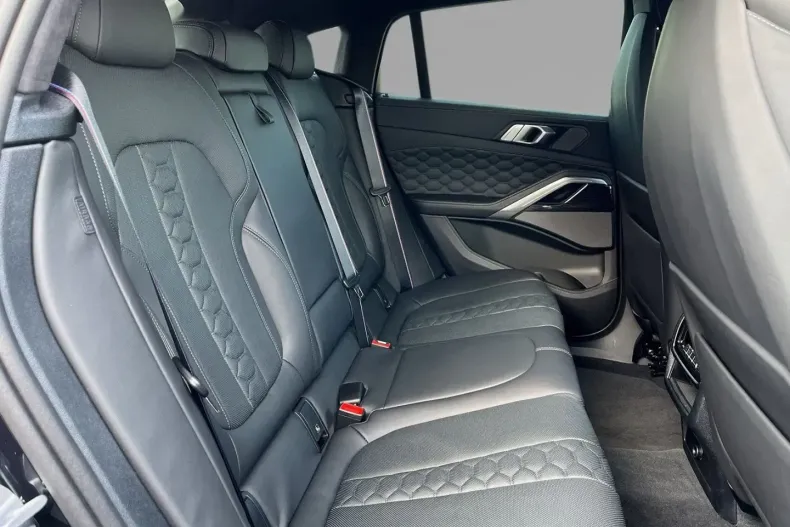 BMW X6 M din 2024 cu 11.775 km - oferta BMW106559 - foto 9