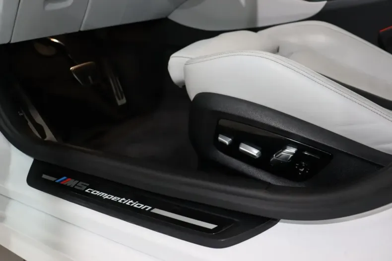 BMW M5 din 2022 cu 75.799 km - oferta BMW106563 - foto 9