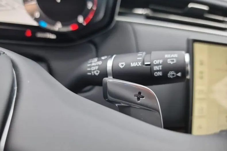 Land Rover Range Rover din 2024 cu 14.350 km - oferta LAN106564 - foto 31