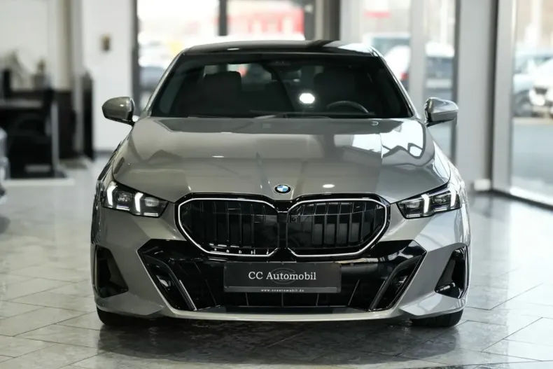 BMW 520 din 2023 cu 11.700 km - oferta BMW106567 - foto 2