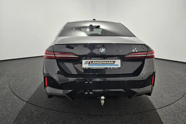 BMW 540 din 2024 cu 6.100 km - oferta BMW106568 - foto 6