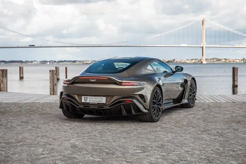 Aston Martin V12 Vantage din 2022 cu 1.800 km - oferta AST106571 - foto 7