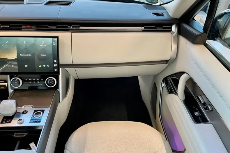 Land Rover Range Rover din 2024 cu 9.412 km - oferta LAN106573 - foto 16