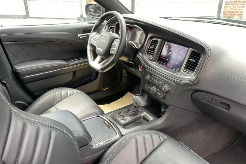 Dodge Charger din 2022 cu 9.179 km - oferta DOD106576 - foto 17