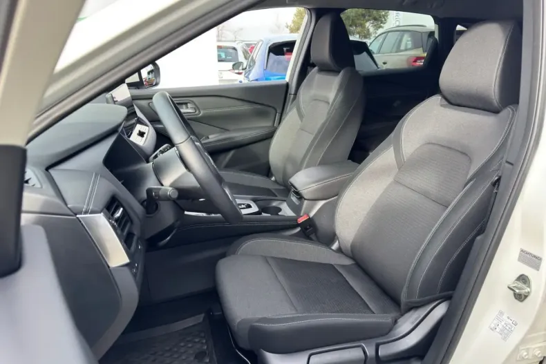 Nissan Qashqai din 2023 cu 5.600 km - oferta NIS106580 - foto 6