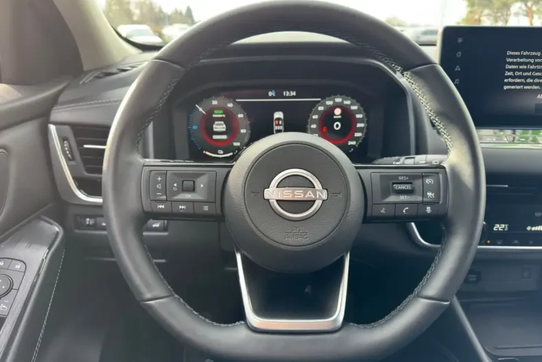 Nissan Qashqai din 2023 cu 5.600 km - oferta NIS106580 - foto 9