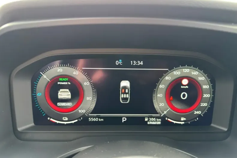 Nissan Qashqai din 2023 cu 5.600 km - oferta NIS106580 - foto 11