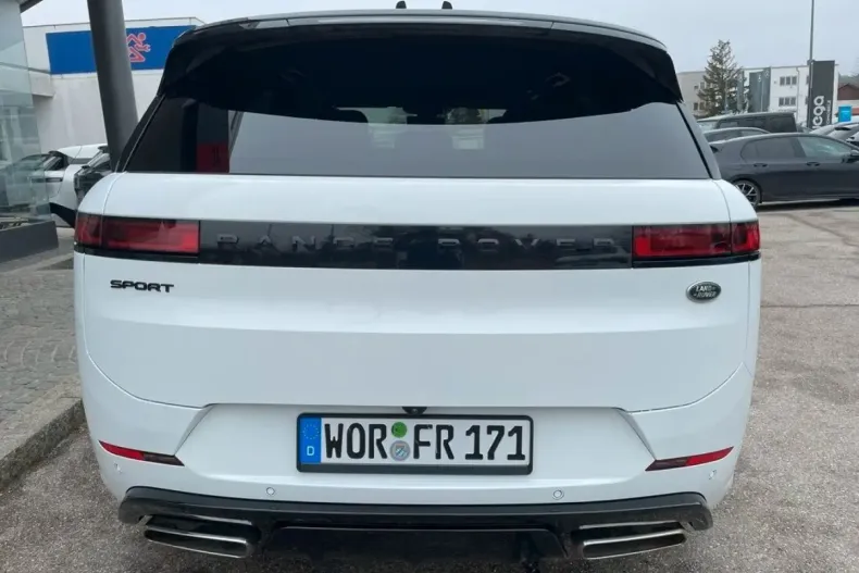 Land Rover Range Rover Sport din 2023 cu 36.900 km - oferta LAN106582 - foto 5