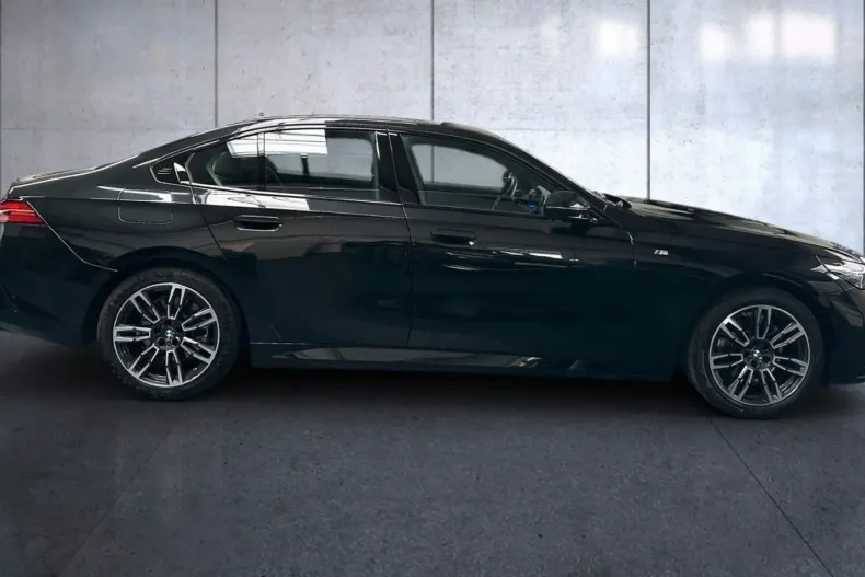 BMW 520 din 2024 cu 12.000 km - oferta BMW106583 - foto 2