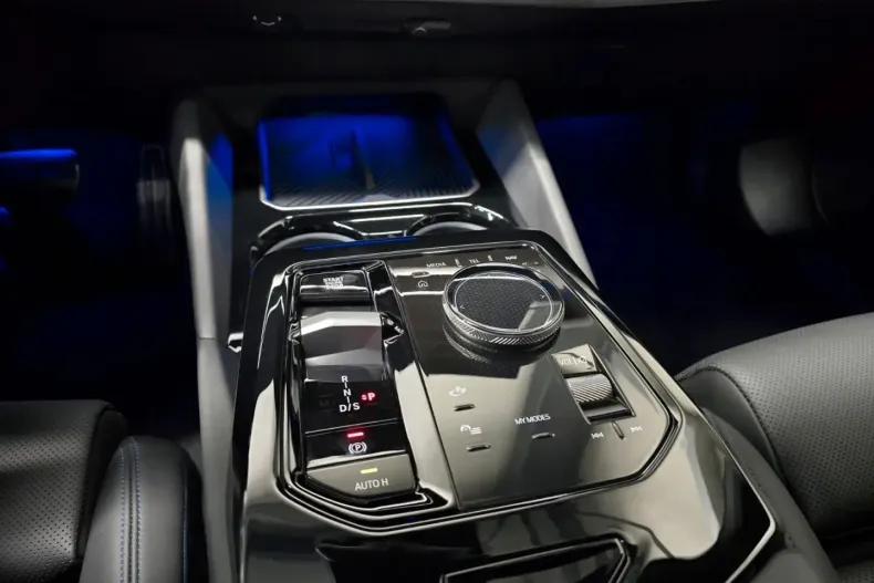 BMW 520 din 2024 cu 12.000 km - oferta BMW106583 - foto 13