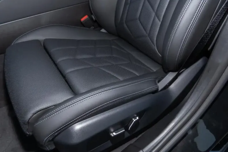 BMW 520 din 2024 cu 6.800 km - oferta BMW106584 - foto 9