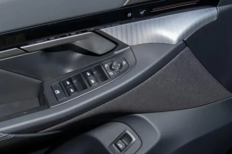 BMW 520 din 2024 cu 6.800 km - oferta BMW106584 - foto 10