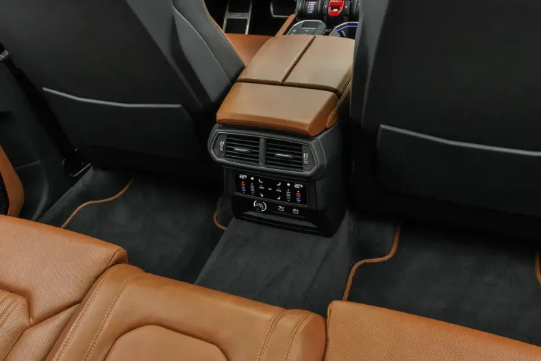 Lamborghini Urus din 2023 cu 30.200 km - oferta LAM106592 - foto 16