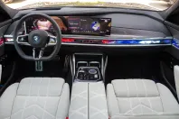 BMW 760 din 2024 cu 8.935 km - oferta BMW106594 - foto 18