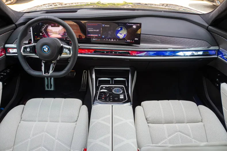 BMW 760 din 2024 cu 8.935 km - oferta BMW106594 - foto 18