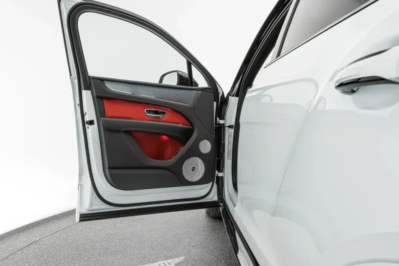 Bentley Bentayga din 2024 cu 6.900 km - oferta BEN106601 - foto 10