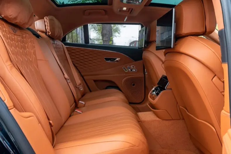 Bentley Flying Spur din 2024 cu 10 km - oferta BEN106602 - foto 10