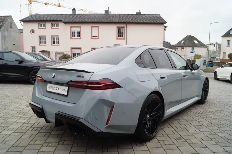 BMW M5 din 2024 cu 11.700 km - oferta BMW106608 - foto 4