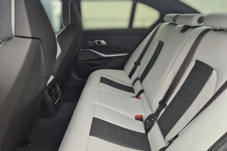 BMW M3 din 2024 cu 10.200 km - oferta BMW106614 - foto 11