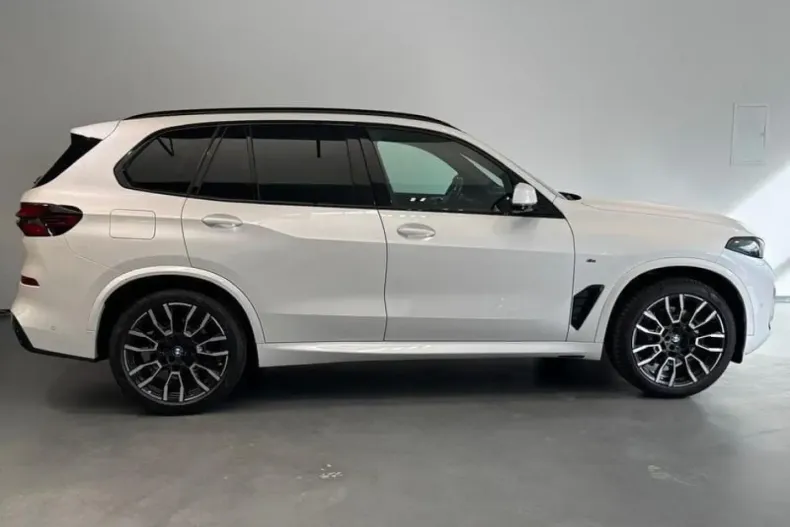 BMW X5 din 2023 cu 43.615 km - oferta BMW106648 - foto 3
