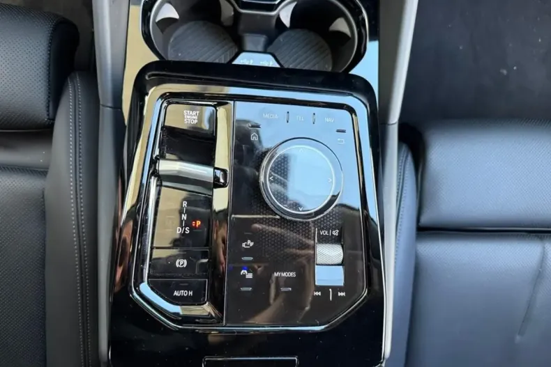 BMW 520 din 2024 cu 27.600 km - oferta BMW106674 - foto 12