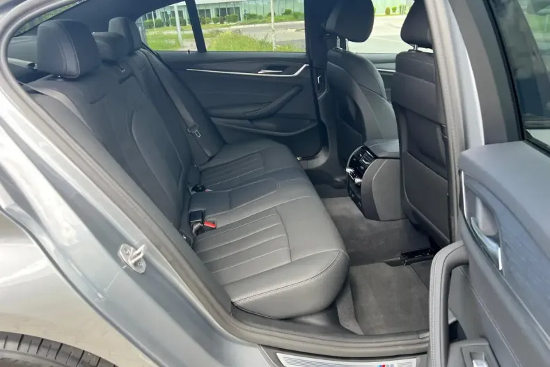 BMW 530 din 2023 cu 40.900 km - oferta BMW106676 - foto 11