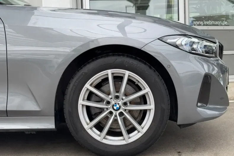 BMW 320 din 2024 cu 15.929 km - oferta BMW106687 - foto 4