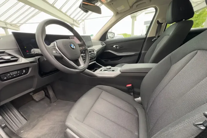 BMW 320 din 2024 cu 15.929 km - oferta BMW106687 - foto 10