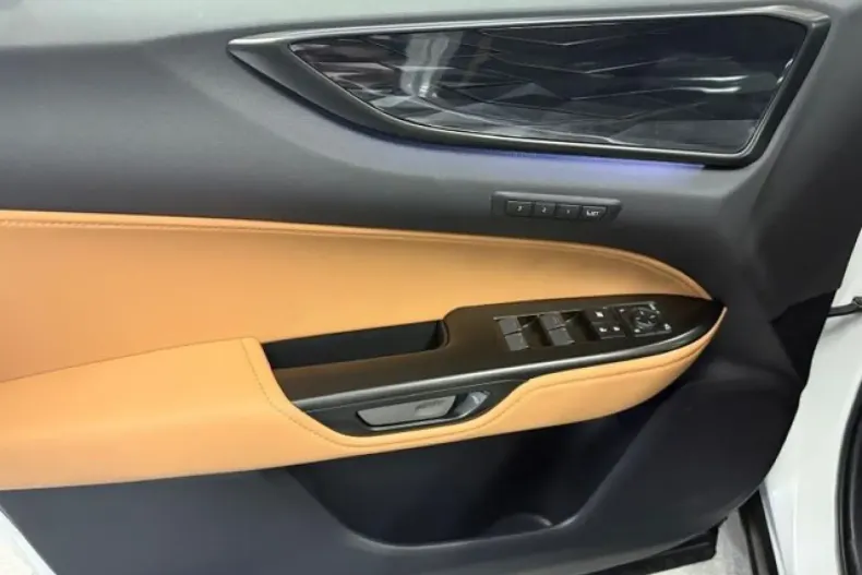 Lexus NX 350h din 2025 cu 13 km - oferta LEX106689 - foto 14