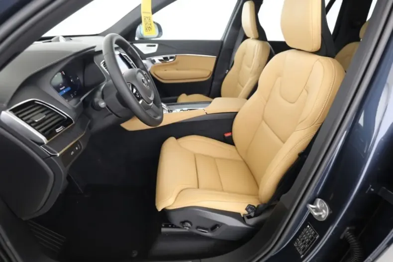 Volvo XC90 din 2024 cu 6.750 km - oferta VOL106699 - foto 6