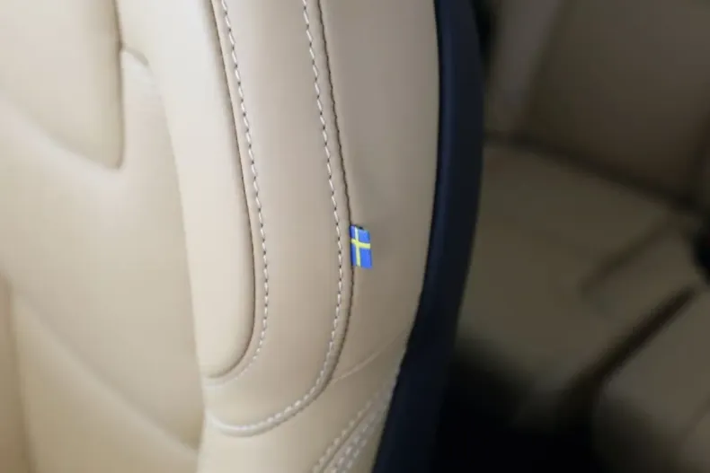 Volvo XC90 din 2024 cu 6.750 km - oferta VOL106699 - foto 11