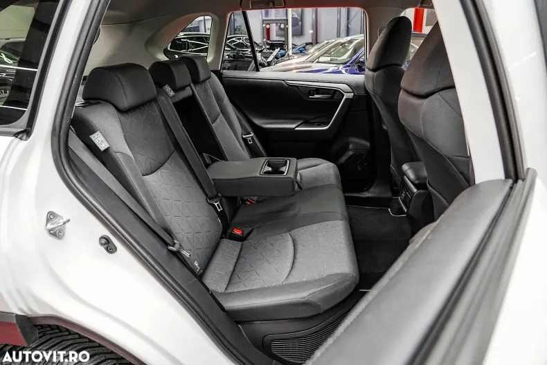 Toyota RAV4 din 2020 cu 163.000 km - oferta TOY106711 - foto 10