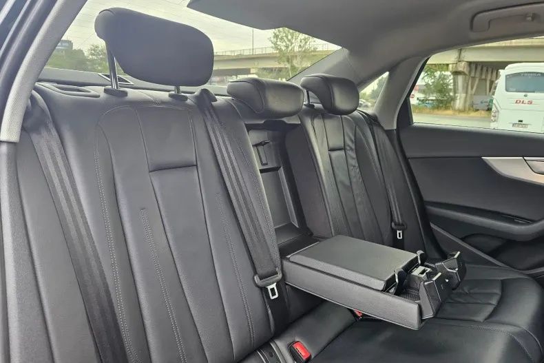 Audi A4 din 2019 cu 163.214 km - oferta AUD106712 - foto 7