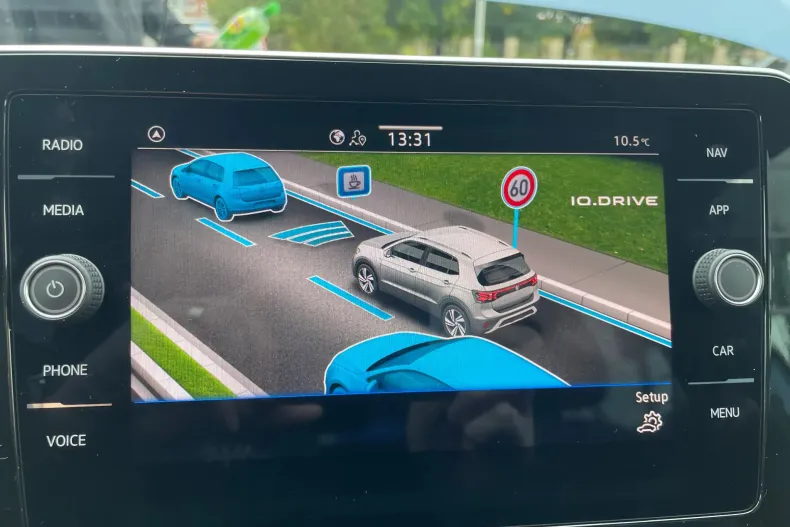 Volkswagen T-Cross din 2025 cu 2.490 km - oferta VOL106715 - foto 19