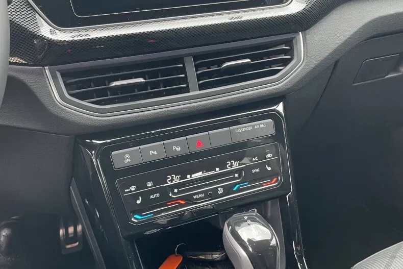 Volkswagen T-Cross din 2025 cu 2.490 km - oferta VOL106715 - foto 23