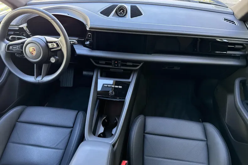 Porsche Macan din 2025 cu 15.000 km - oferta POR106729 - foto 9