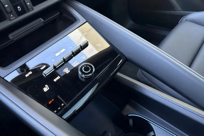 Porsche Macan din 2025 cu 15.000 km - oferta POR106729 - foto 13