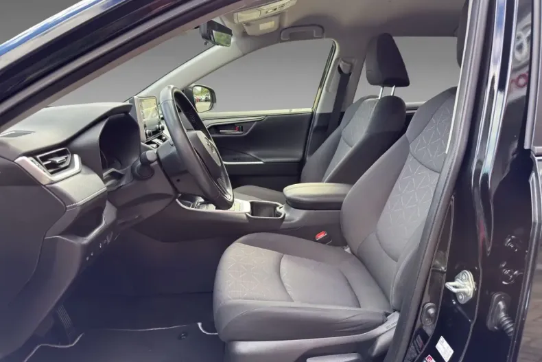 Toyota RAV4 din 2022 cu 59.013 km - oferta TOY106746 - foto 6