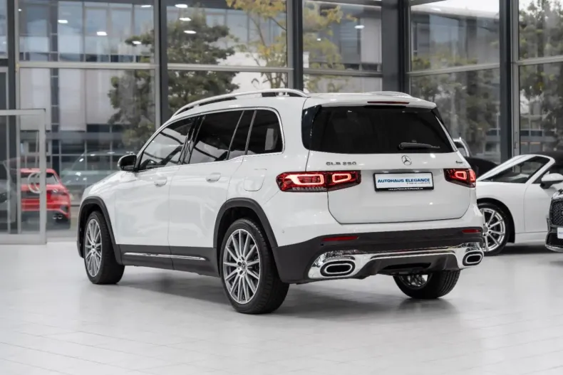 Mercedes-Benz GLB 250 din 2021 cu 56.481 km - oferta MER106837 - foto 3