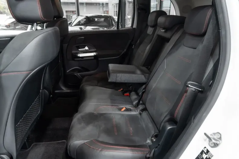 Mercedes-Benz GLB 250 din 2021 cu 56.481 km - oferta MER106837 - foto 17